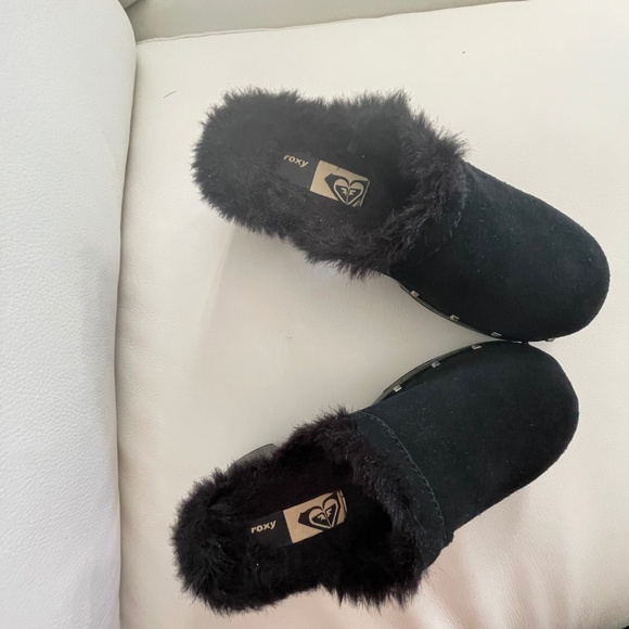 Roxy slip on lined suede clogs - Picture 4 of 4